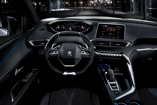 Peugeot 5008 интерьер
